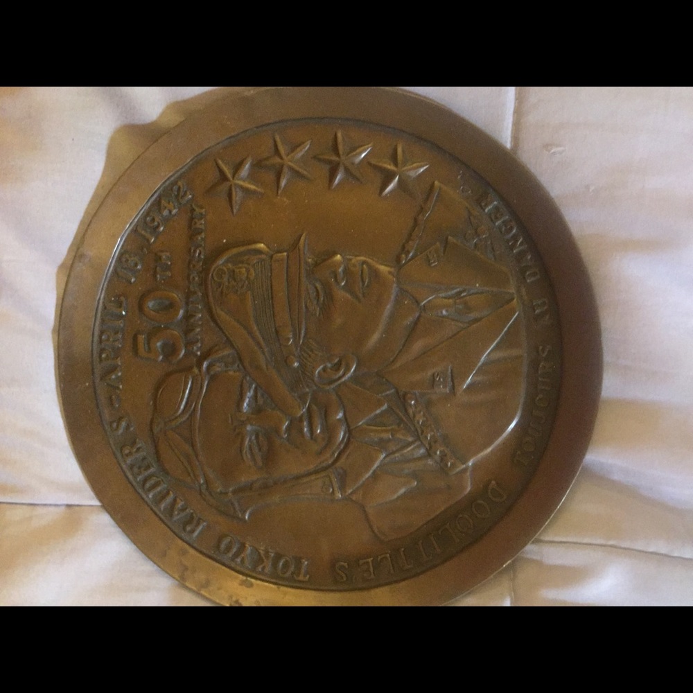 Marine corps commemorative plates solid 4 pounds